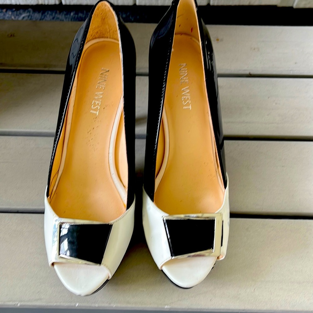 Like new Nine West high heel